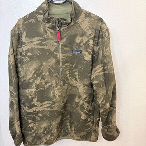 Patagonia Olive Green & Beige Camo Fleece Jacket